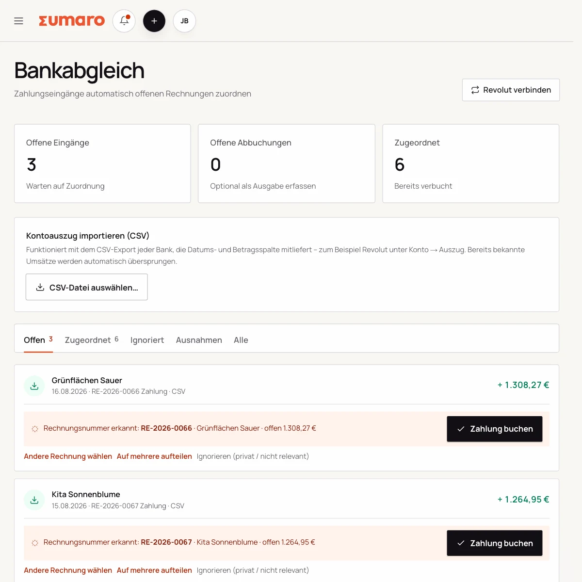 Belege und Bankumsätze in Sumaro nebeneinander, zugeordnete Zahlungen sind markiert